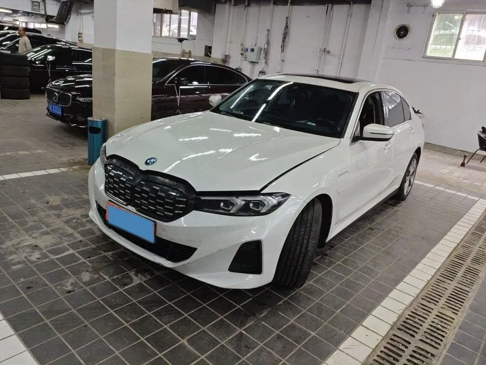 2023 BMW i3 BEV 79.05KWH,autocango,china used car exporter,china ev exporter,chinese used car exporter,chinese used ev exporter
