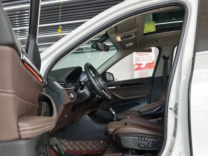 2020 BMW X1 1.5T 140HP L3 7DCT,autocango,china used car exporter,china ev exporter,chinese used car exporter,chinese used ev exporter