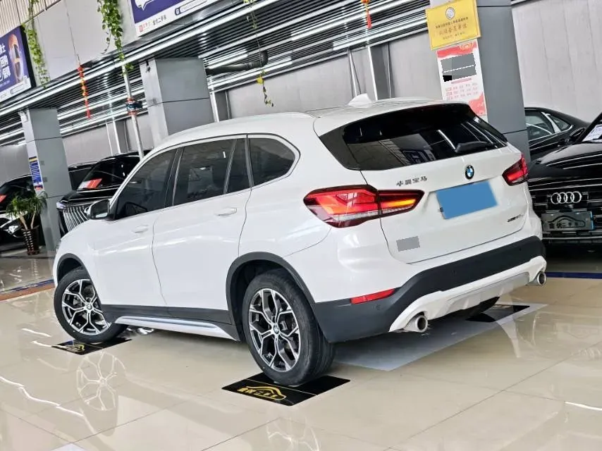 2020 BMW X1 1.5T 140HP L3 7DCT,autocango,china used car exporter,china ev exporter,chinese used car exporter,chinese used ev exporter