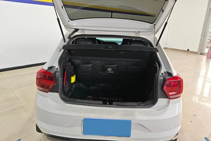 2021 Volkswagen Polo 1.5L 113HP L4 6AT,autocango,china used car exporter,china ev exporter,chinese used car exporter,chinese used ev exporter