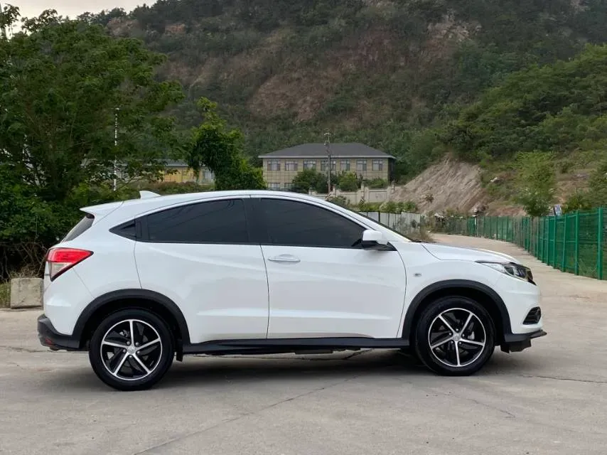 2022 Honda Vezel 1.5L 131HP L4 CVT,autocango,china used car exporter,china ev exporter,chinese used car exporter,chinese used ev exporter
