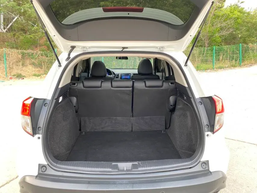 2022 Honda Vezel 1.5L 131HP L4 CVT,autocango,china used car exporter,china ev exporter,chinese used car exporter,chinese used ev exporter