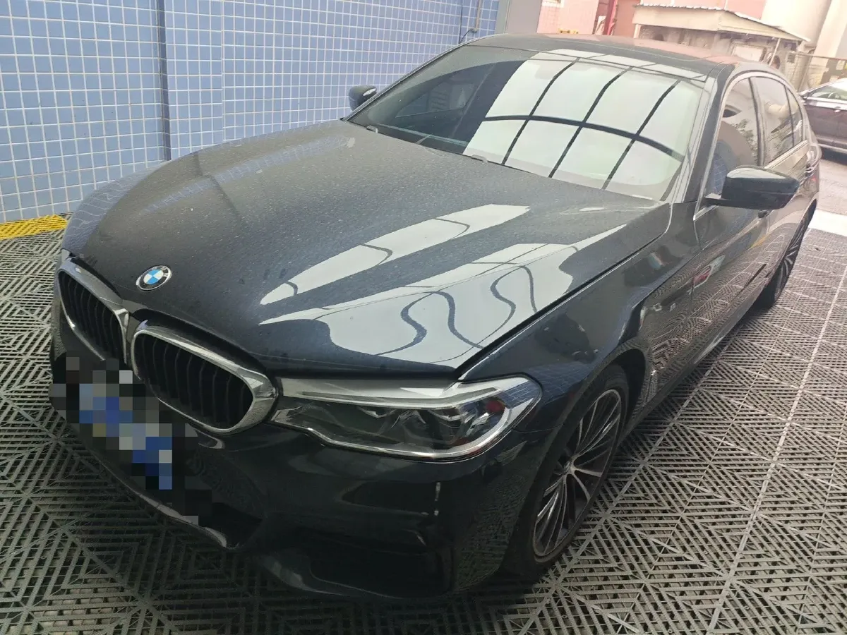 2020 BMW 5 Series 2.0T 252HP L4 8AT,autocango,china used car exporter,china ev exporter,chinese used car exporter,chinese used ev exporter