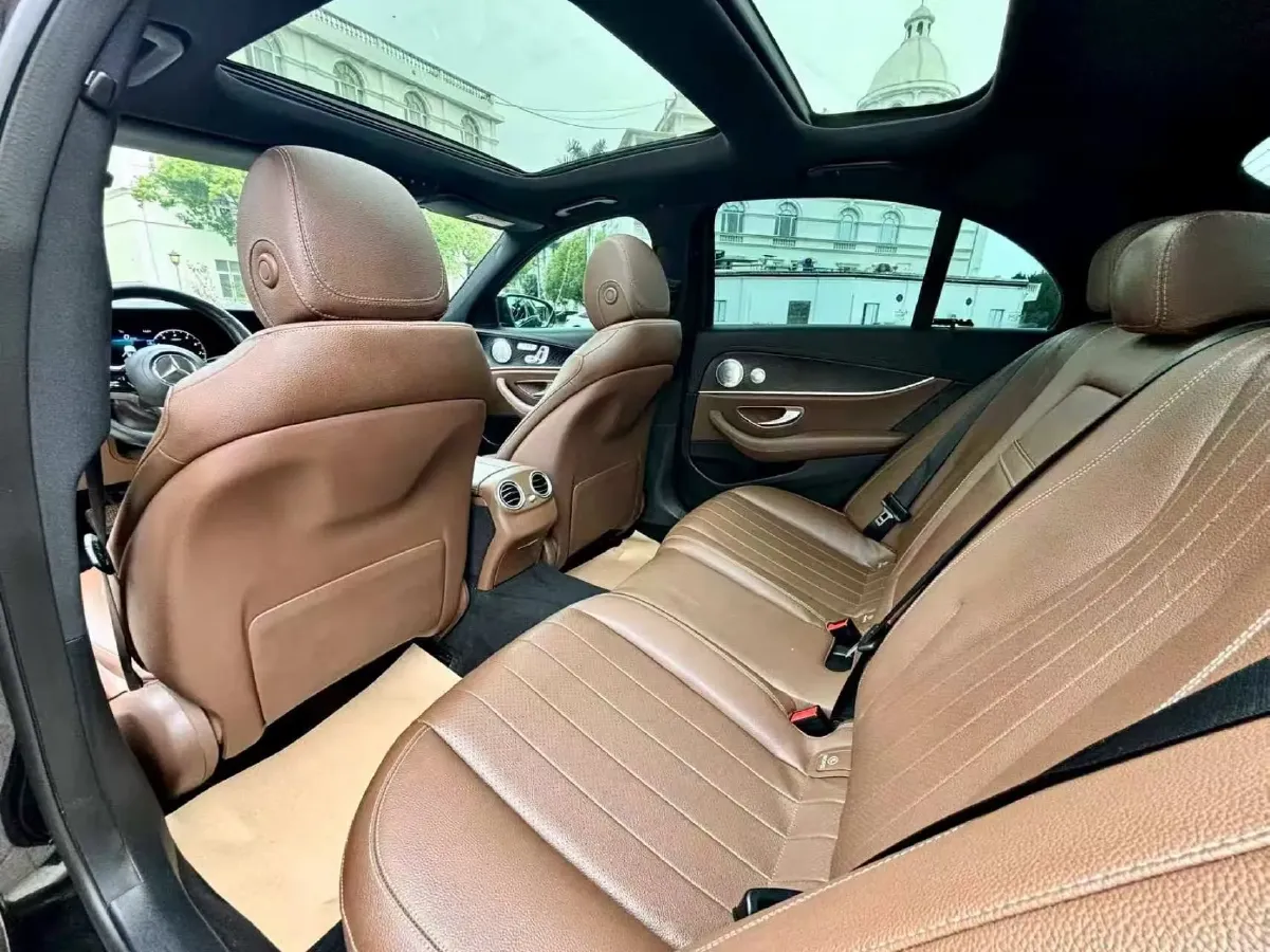 2021 Mercedes-Benz E Class 2.0T 258HP L4 9AT,autocango,china used car exporter,china ev exporter,chinese used car exporter,chinese used ev exporter
