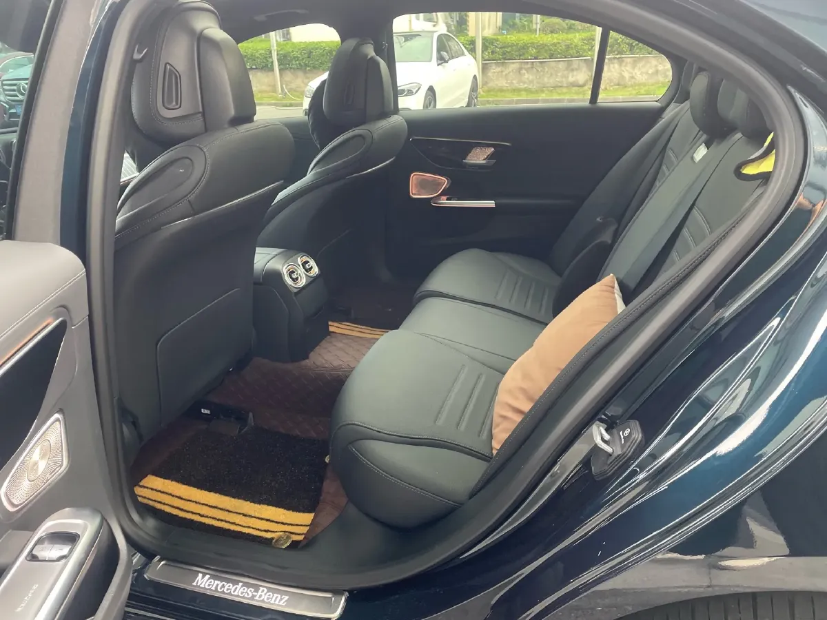 2024 Mercedes-Benz C Class 1.5T 204HP L4 9AT,autocango,china used car exporter,china ev exporter,chinese used car exporter,chinese used ev exporter
