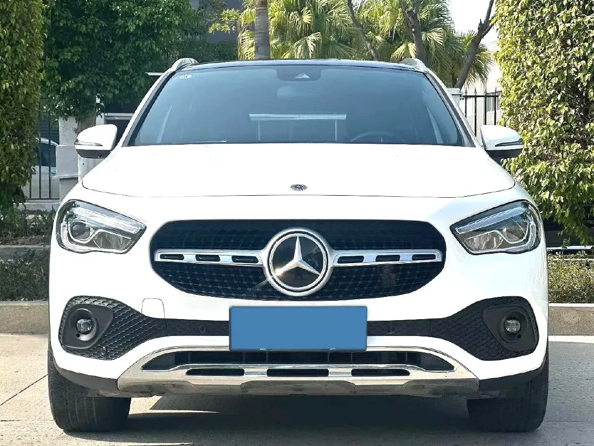 2023 Mercedes-Benz GLA Class 2.0T 190HP L4 8DCT,autocango,china used car exporter,china ev exporter,chinese used car exporter,chinese used ev exporter