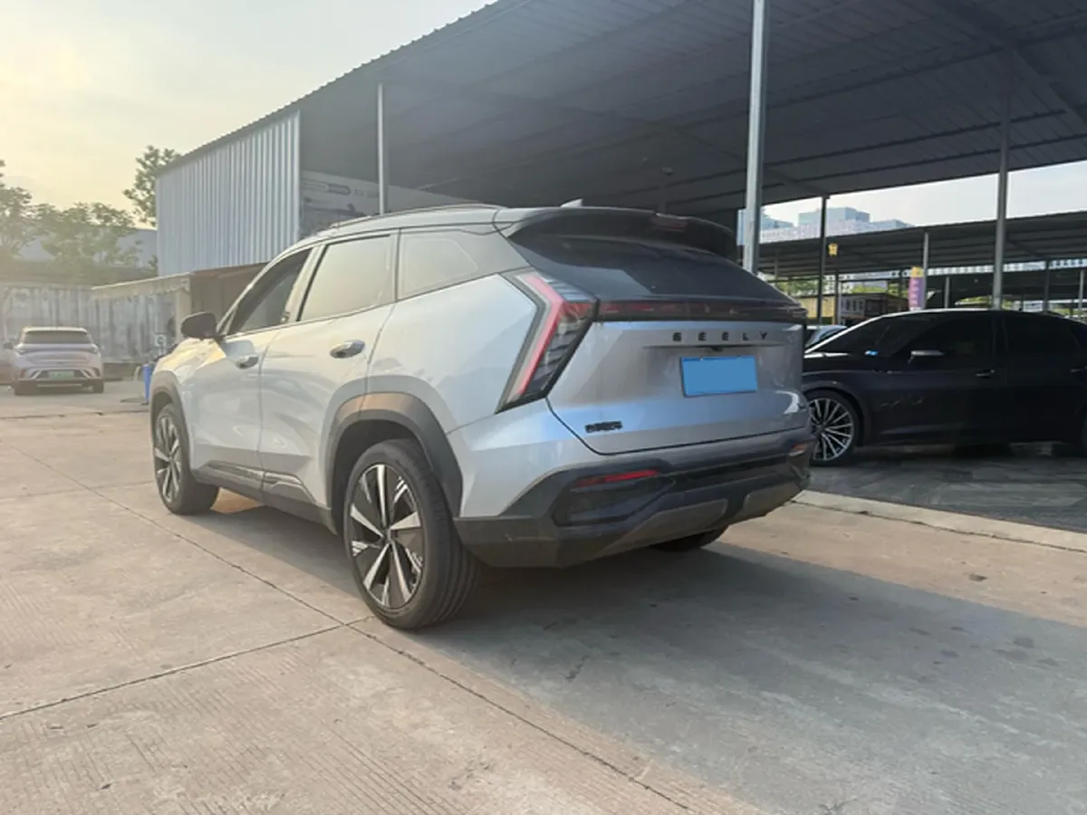 2023 Geely StarRay 1.5T 181HP L4 7DCT,autocango,china used car exporter,china ev exporter,chinese used car exporter,chinese used ev exporter