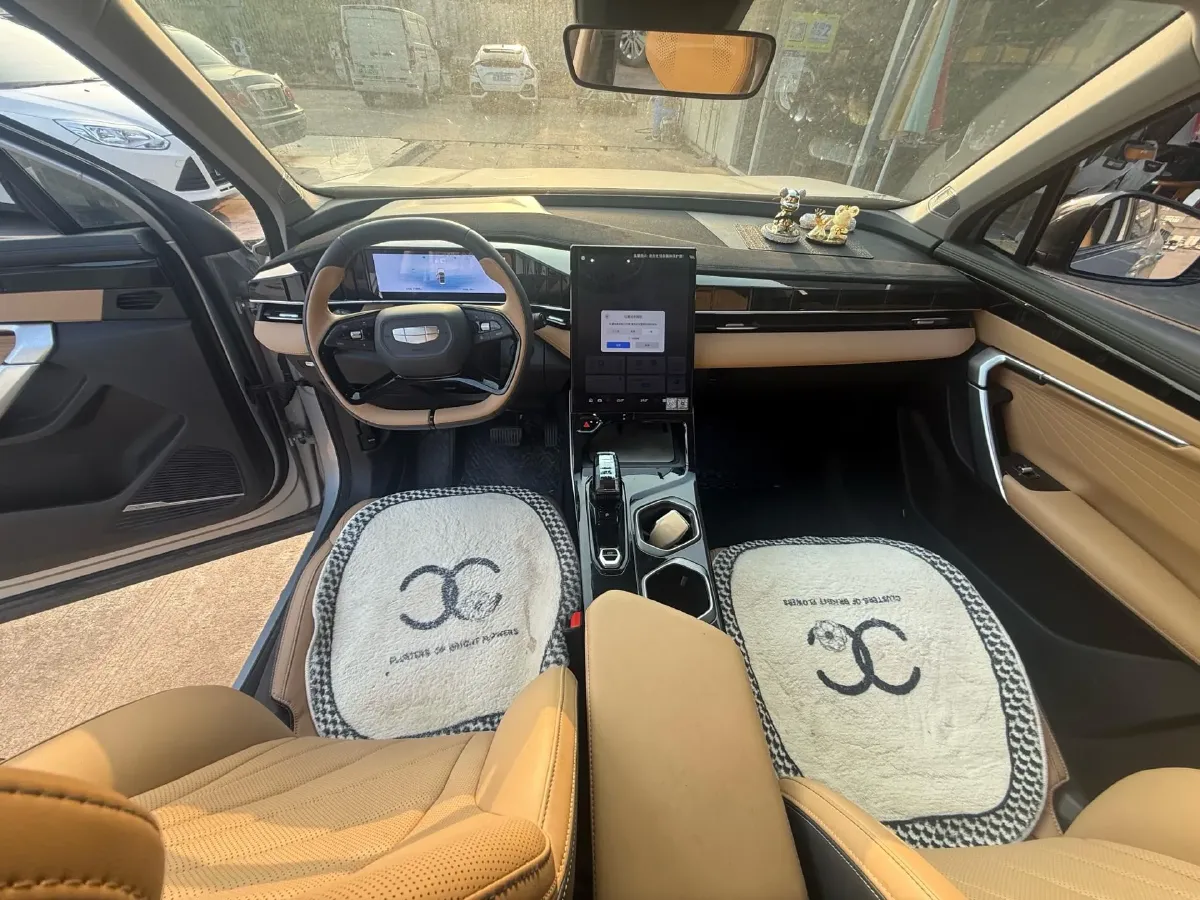 2023 Geely StarRay 1.5T 181HP L4 7DCT,autocango,china used car exporter,china ev exporter,chinese used car exporter,chinese used ev exporter