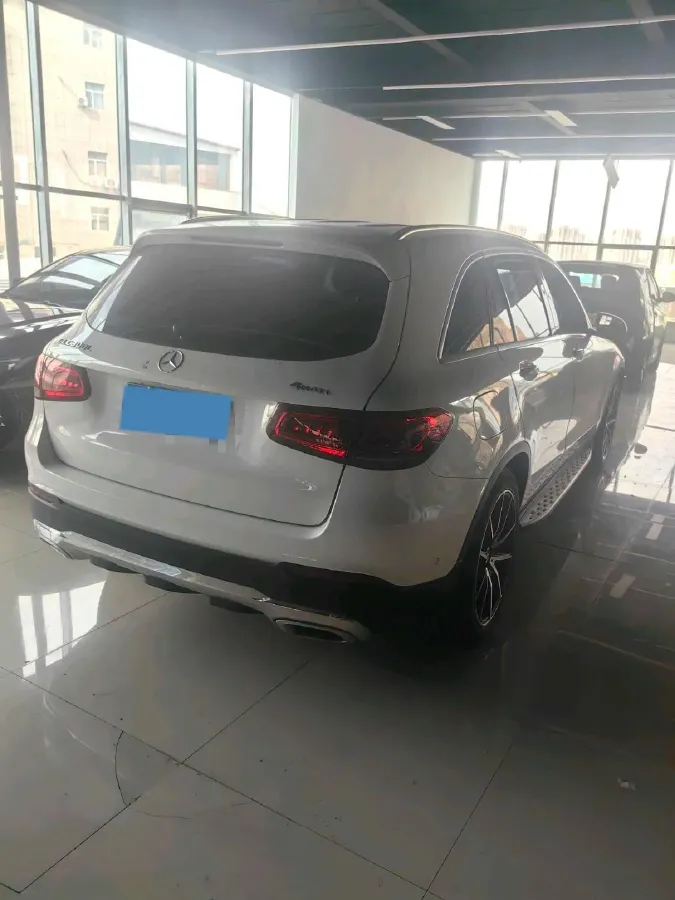 2021 Mercedes-Benz GLC Class 2.0T 197HP L4 9AT,autocango,china used car exporter,china ev exporter,chinese used car exporter,chinese used ev exporter