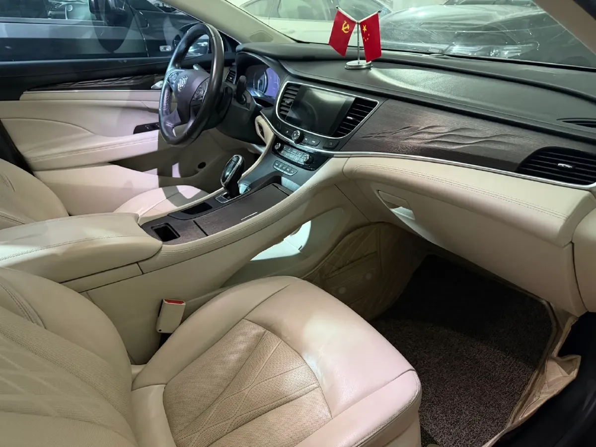 2021 Buick Larcosse 2.0T 237HP L4 9AT,autocango,china used car exporter,china ev exporter,chinese used car exporter,chinese used ev exporter