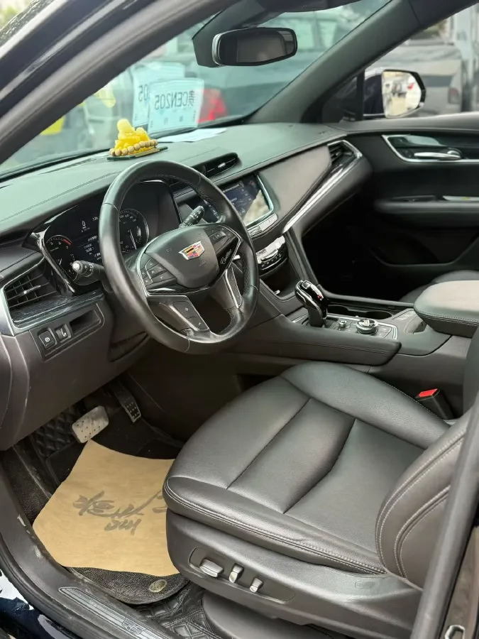 2022 Cadillac XT5 2.0T 237HP L4 9AT,autocango,china used car exporter,china ev exporter,chinese used car exporter,chinese used ev exporter