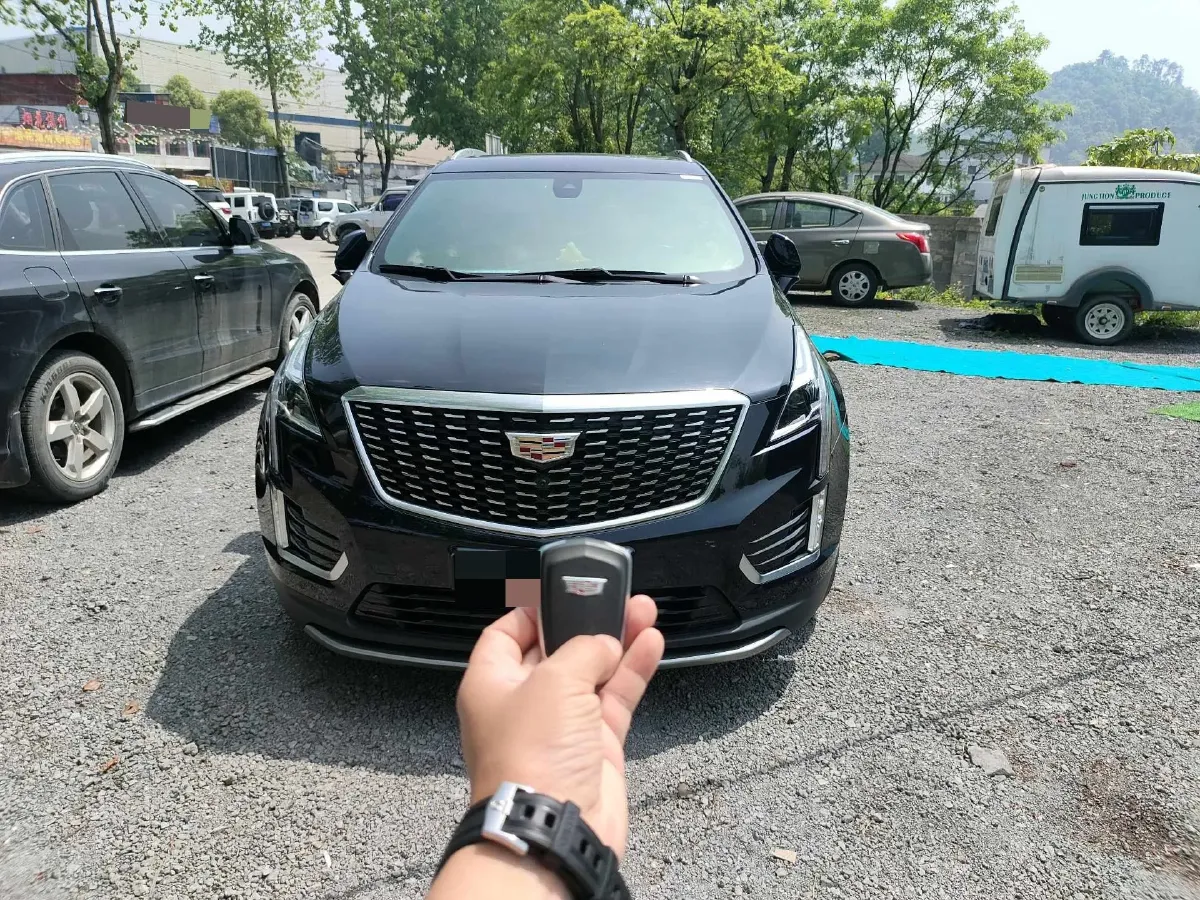 2022 Cadillac XT5 2.0T 237HP L4 9AT,autocango,china used car exporter,china ev exporter,chinese used car exporter,chinese used ev exporter