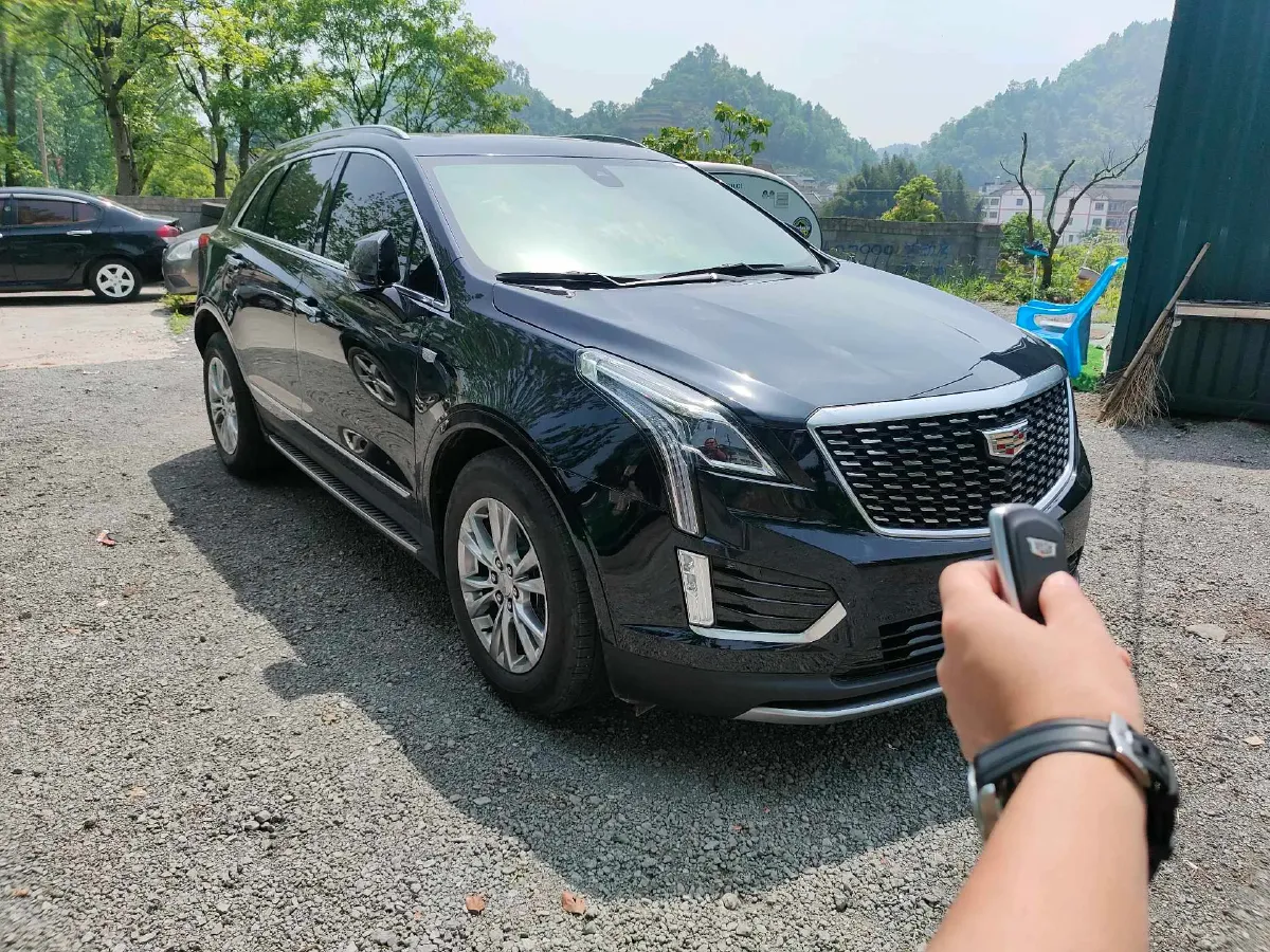 2022 Cadillac XT5 2.0T 237HP L4 9AT,autocango,china used car exporter,china ev exporter,chinese used car exporter,chinese used ev exporter