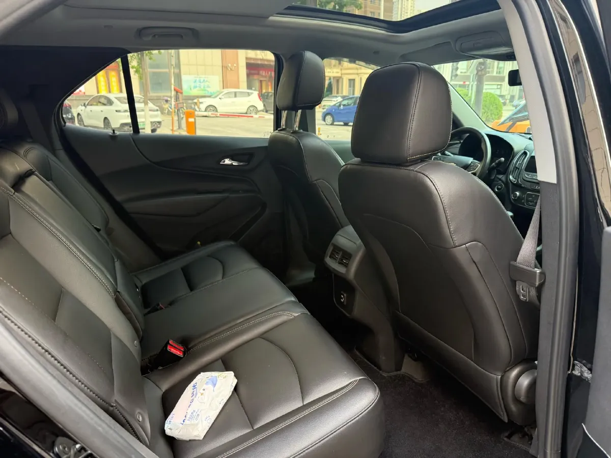 2022 Chevrolet Equinox 1.5T 169HP L4 6AT,autocango,china used car exporter,china ev exporter,chinese used car exporter,chinese used ev exporter