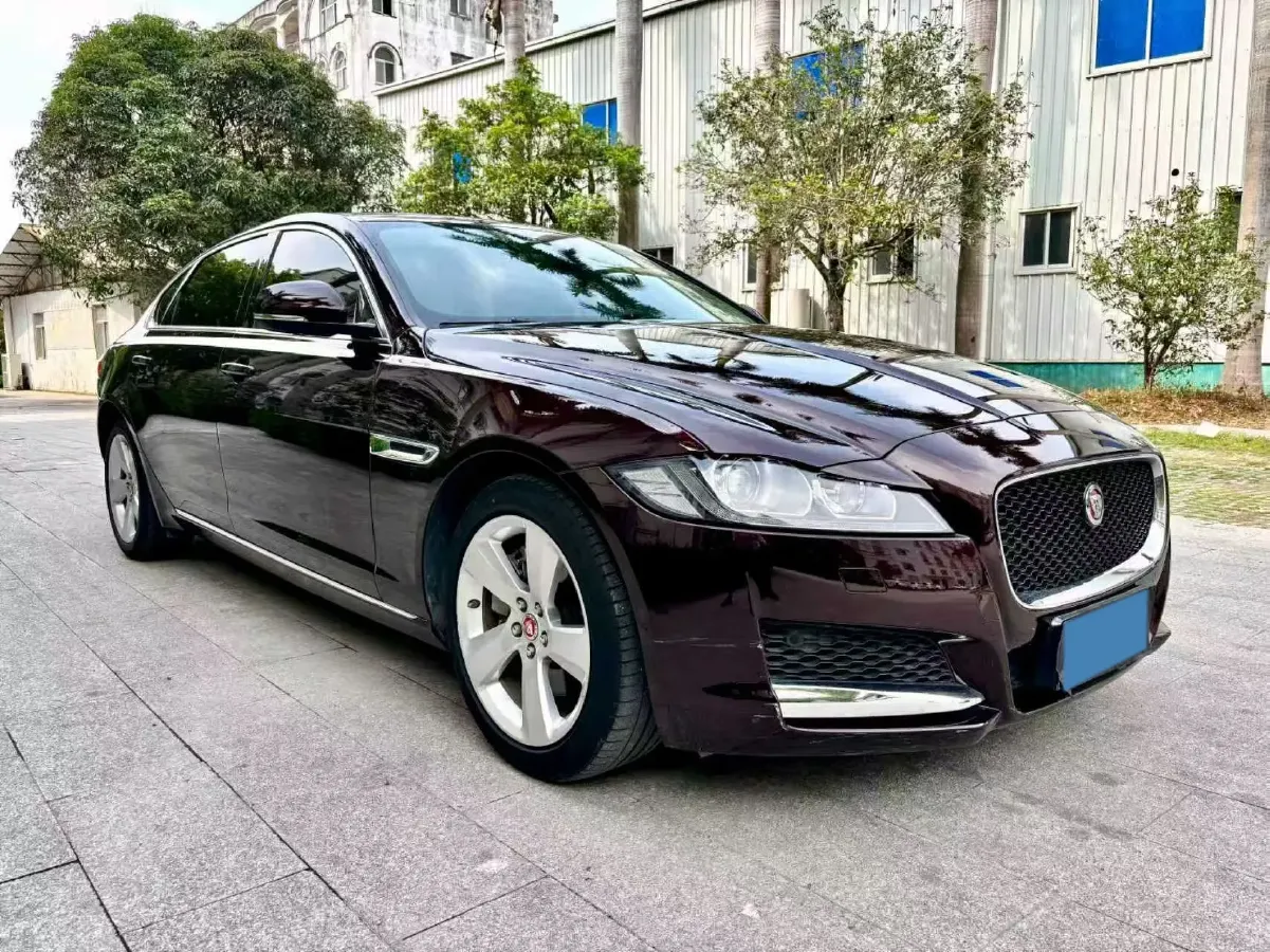 2020 Jaguar XFL 2.0T 200HP L4 8AT,autocango,china used car exporter,china ev exporter,chinese used car exporter,chinese used ev exporter
