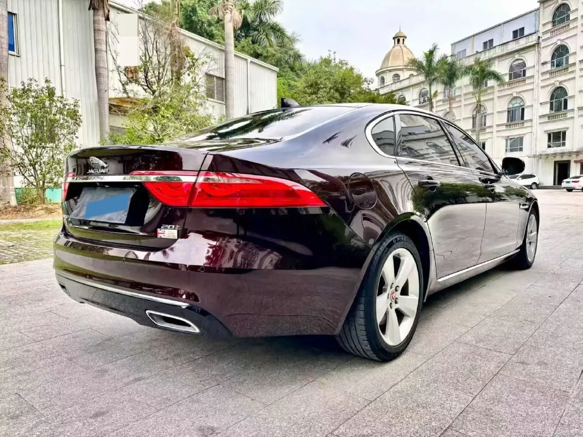 2020 Jaguar XFL 2.0T 200HP L4 8AT,autocango,china used car exporter,china ev exporter,chinese used car exporter,chinese used ev exporter