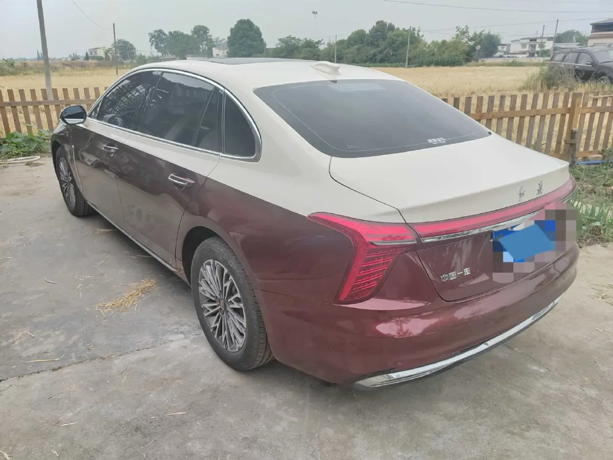 2024 HongQi H5 1.5T 169HP L4 7DCT,autocango,china used car exporter,china ev exporter,chinese used car exporter,chinese used ev exporter
