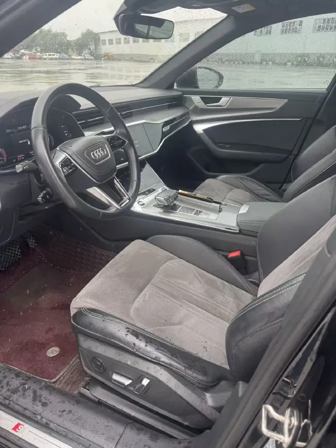 2023 Audi A6L 2.0T 190HP L4 7DCT,autocango,china used car exporter,china ev exporter,chinese used car exporter,chinese used ev exporter