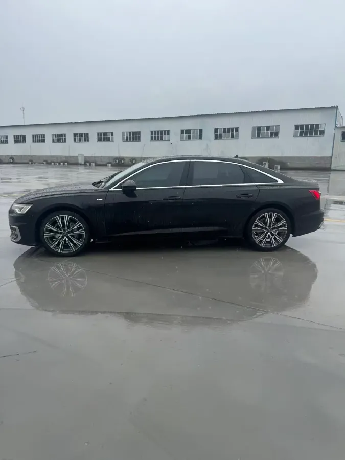 2023 Audi A6L 2.0T 190HP L4 7DCT,autocango,china used car exporter,china ev exporter,chinese used car exporter,chinese used ev exporter