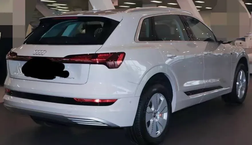 2019 Audi e-tron 2AT BEV 95KWH,autocango,china used car exporter,china ev exporter,chinese used car exporter,chinese used ev exporter