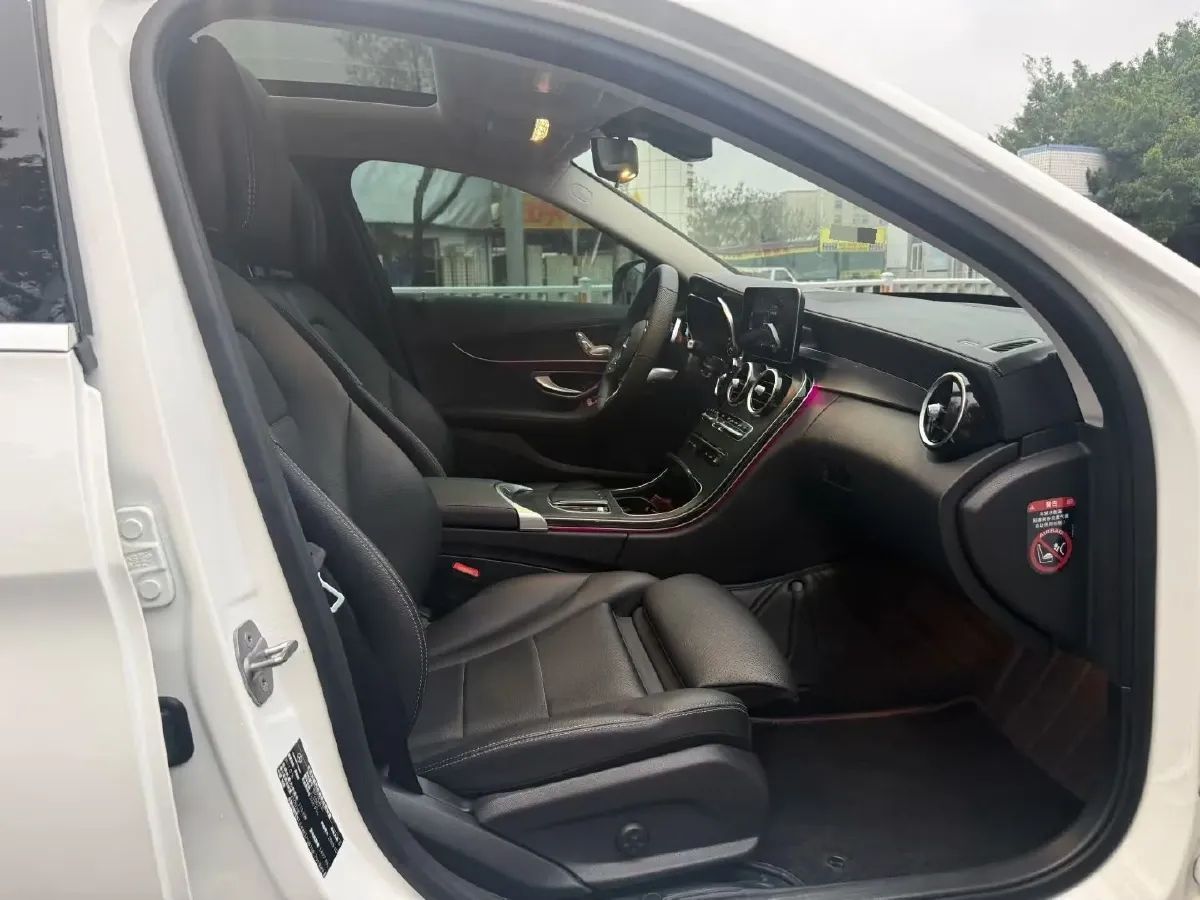 2021 Mercedes-Benz C Class 1.5T 156HP L4 9AT,autocango,china used car exporter,china ev exporter,chinese used car exporter,chinese used ev exporter