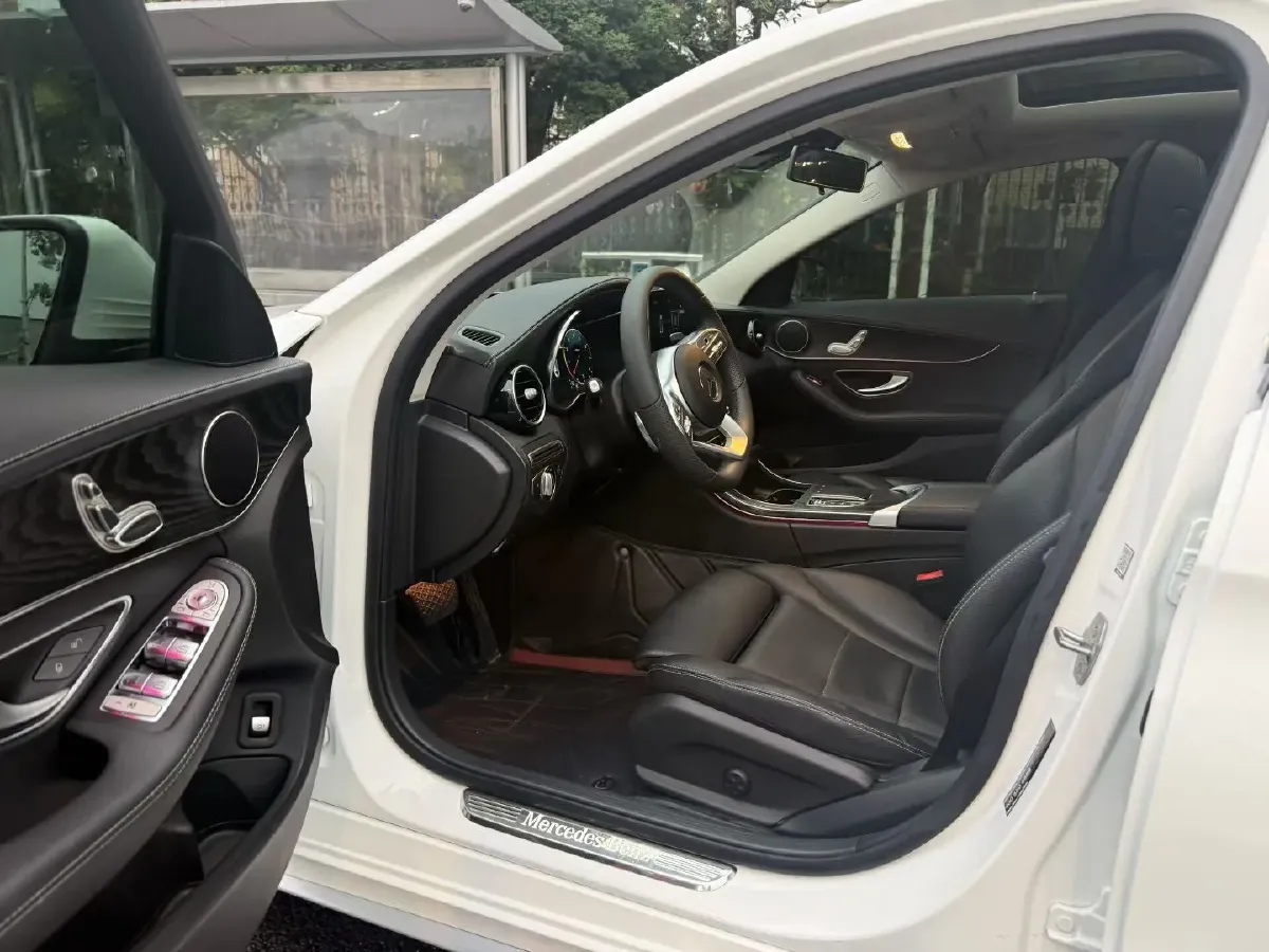 2021 Mercedes-Benz C Class 1.5T 156HP L4 9AT,autocango,china used car exporter,china ev exporter,chinese used car exporter,chinese used ev exporter