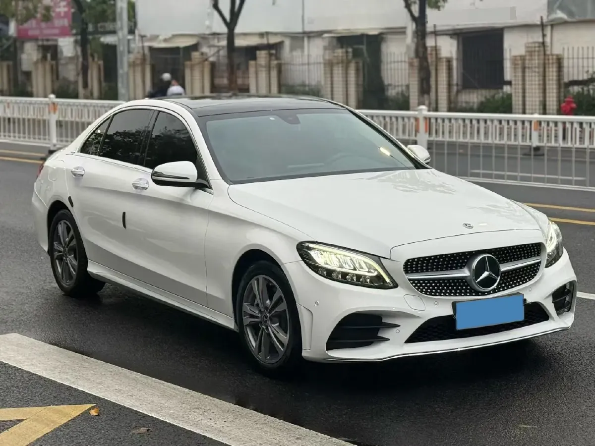 2021 Mercedes-Benz C Class 1.5T 156HP L4 9AT,autocango,china used car exporter,china ev exporter,chinese used car exporter,chinese used ev exporter