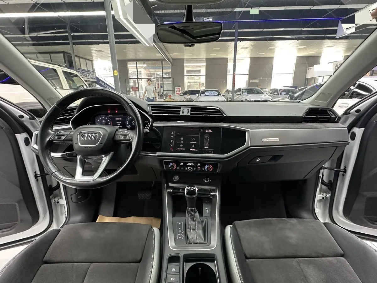 2020 Audi Q3 1.4T 150HP L4 7DCT,autocango,china used car exporter,china ev exporter,chinese used car exporter,chinese used ev exporter