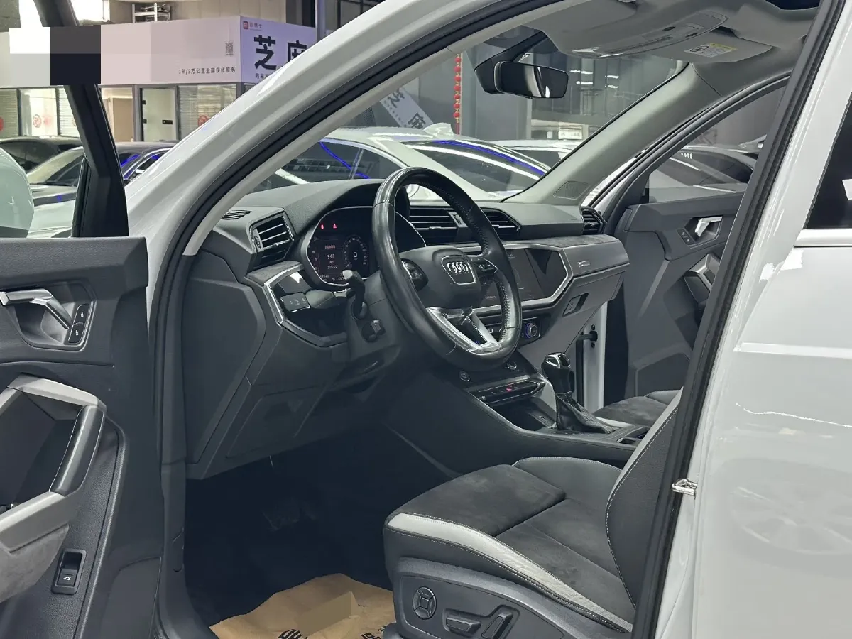 2020 Audi Q3 1.4T 150HP L4 7DCT,autocango,china used car exporter,china ev exporter,chinese used car exporter,chinese used ev exporter