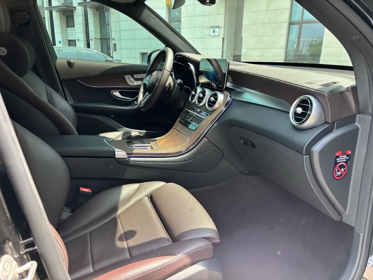 2022 Mercedes-Benz GLC Class 2.0T 197HP L4 9AT,autocango,china used car exporter,china ev exporter,chinese used car exporter,chinese used ev exporter