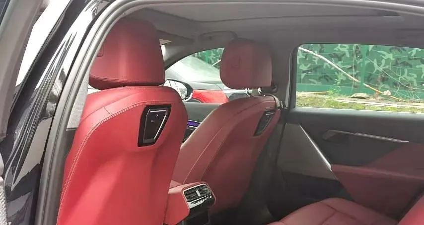 2026 BMW 5 Series 2.0T 258HP L4 8AT,autocango,china used car exporter,china ev exporter,chinese used car exporter,chinese used ev exporter