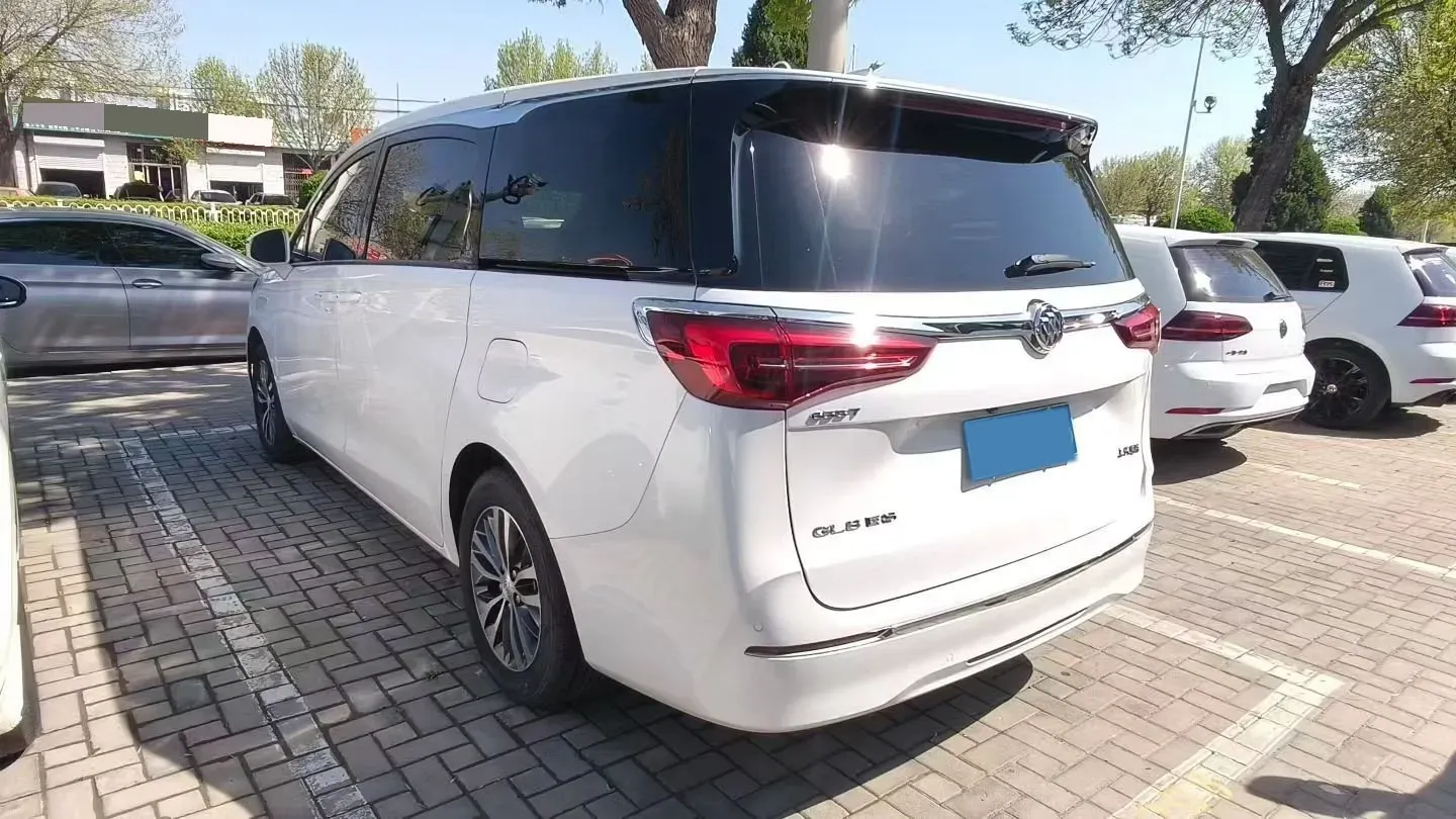 2022 Buick GL8 2.0T 237HP L4 9AT,autocango,china used car exporter,china ev exporter,chinese used car exporter,chinese used ev exporter