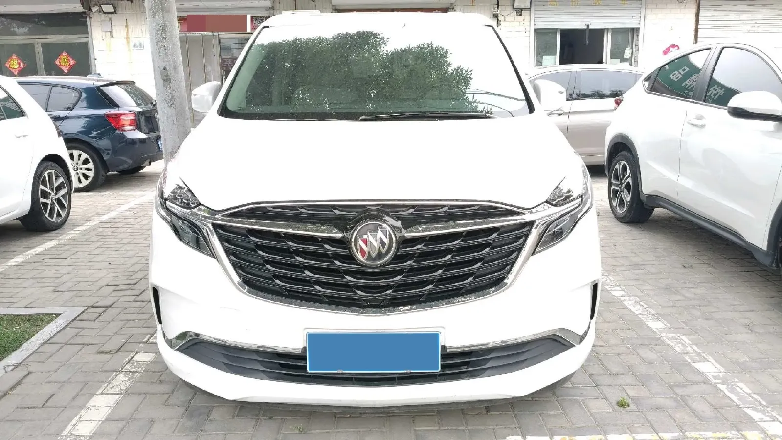 2022 Buick GL8 2.0T 237HP L4 9AT,autocango,china used car exporter,china ev exporter,chinese used car exporter,chinese used ev exporter
