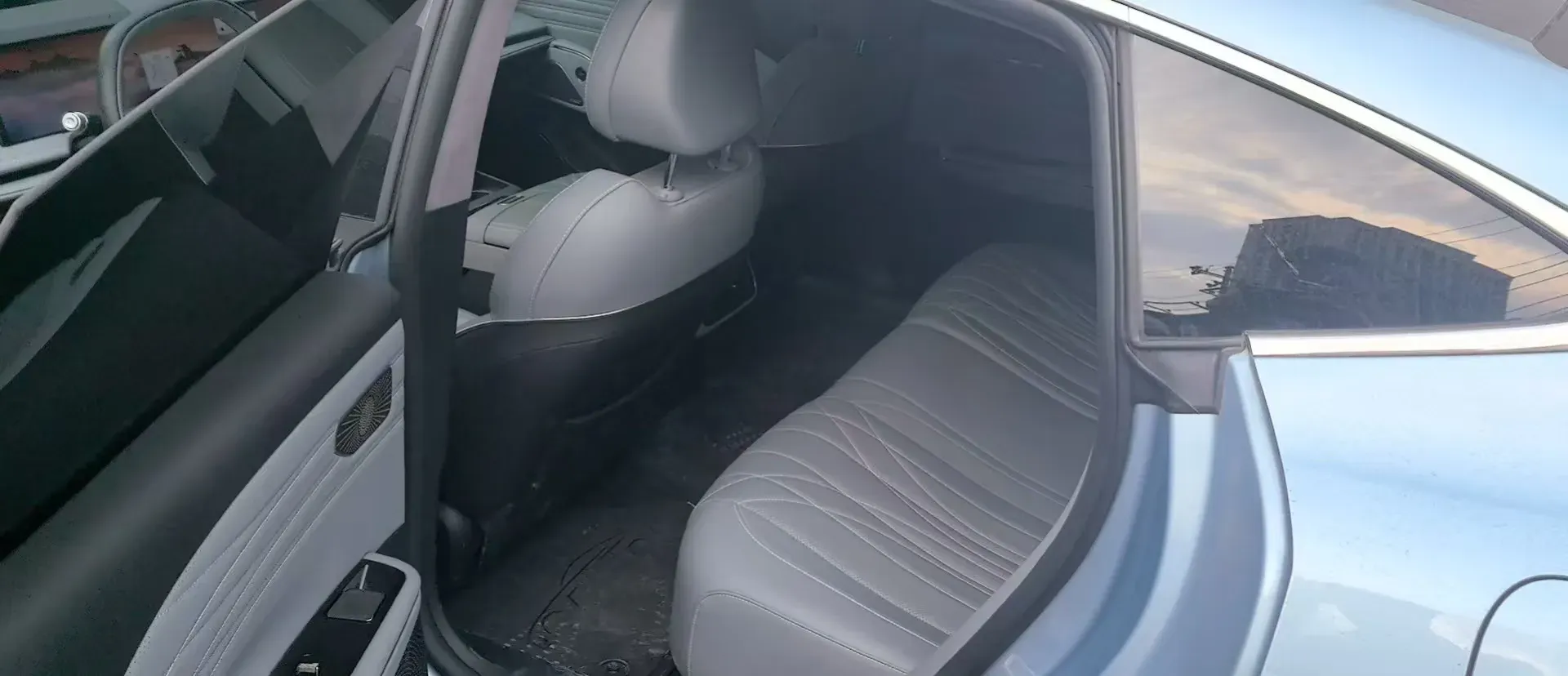 2025 Geely Galaxy E8 BEV 76KWH,autocango,china used car exporter,china ev exporter,chinese used car exporter,chinese used ev exporter