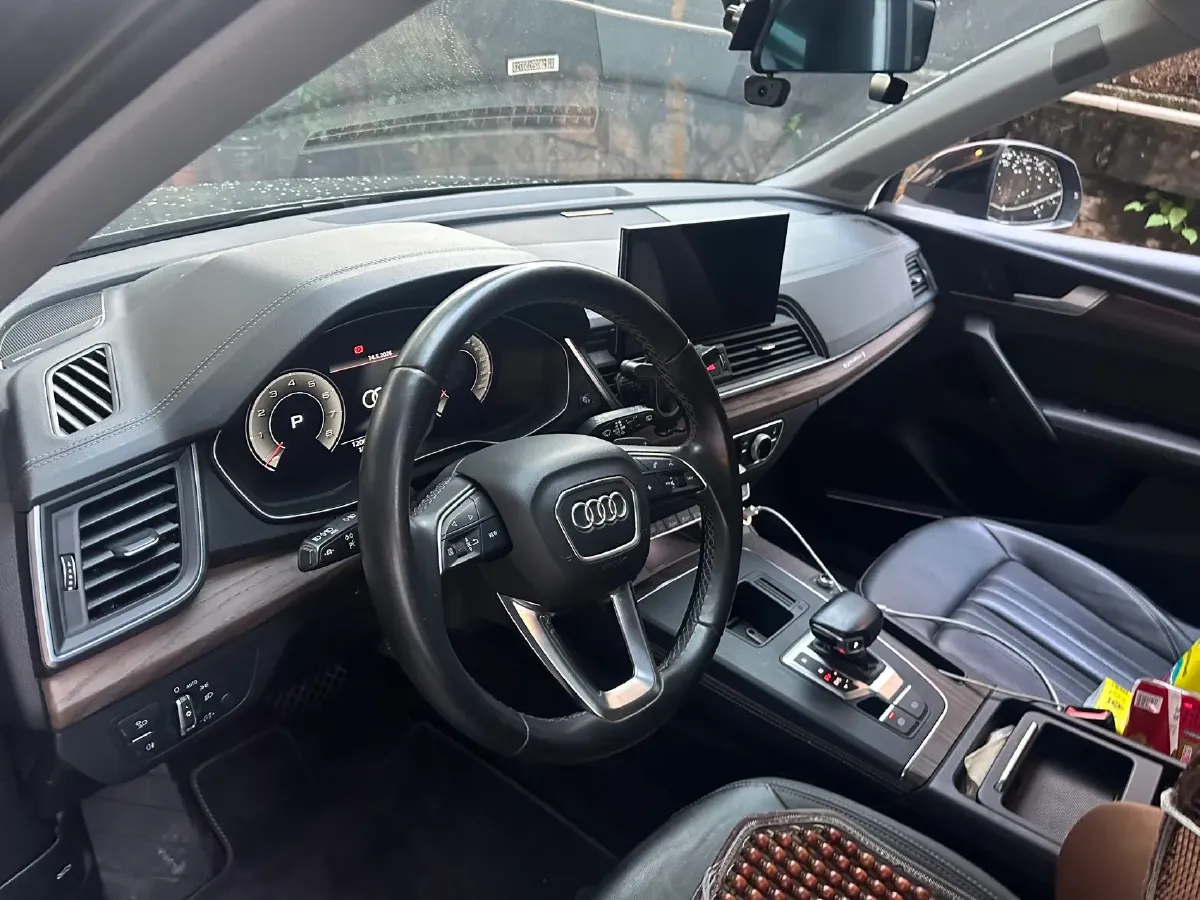 2022 Audi Q5L 2.0T 252HP L4 7DCT,autocango,china used car exporter,china ev exporter,chinese used car exporter,chinese used ev exporter
