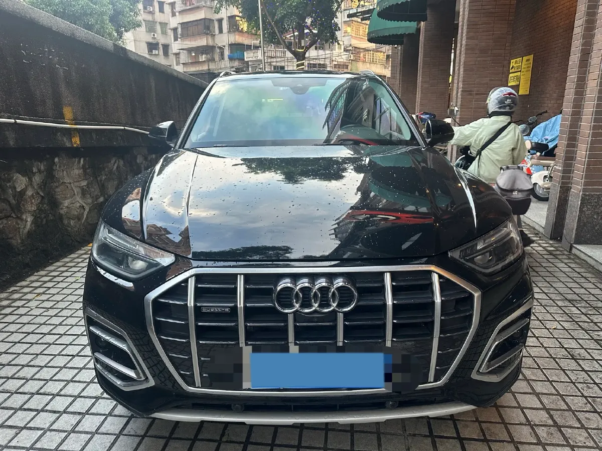 2022 Audi Q5L 2.0T 252HP L4 7DCT,autocango,china used car exporter,china ev exporter,chinese used car exporter,chinese used ev exporter