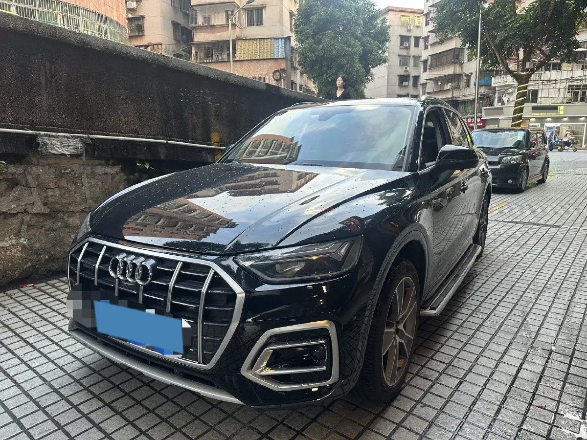 2022 Audi Q5L 2.0T 252HP L4 7DCT,autocango,china used car exporter,china ev exporter,chinese used car exporter,chinese used ev exporter