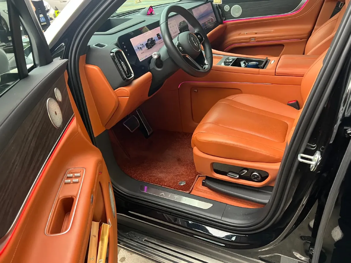 2024 AITO AITO M9 1.5T 152HP L4 REEV 42KWH,autocango,china used car exporter,china ev exporter,chinese used car exporter,chinese used ev exporter