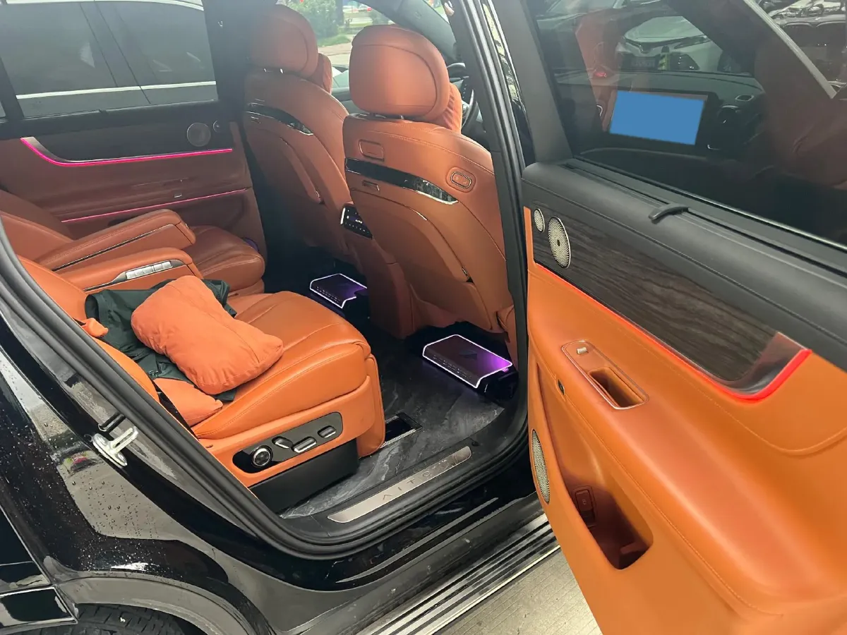 2024 AITO AITO M9 1.5T 152HP L4 REEV 42KWH,autocango,china used car exporter,china ev exporter,chinese used car exporter,chinese used ev exporter