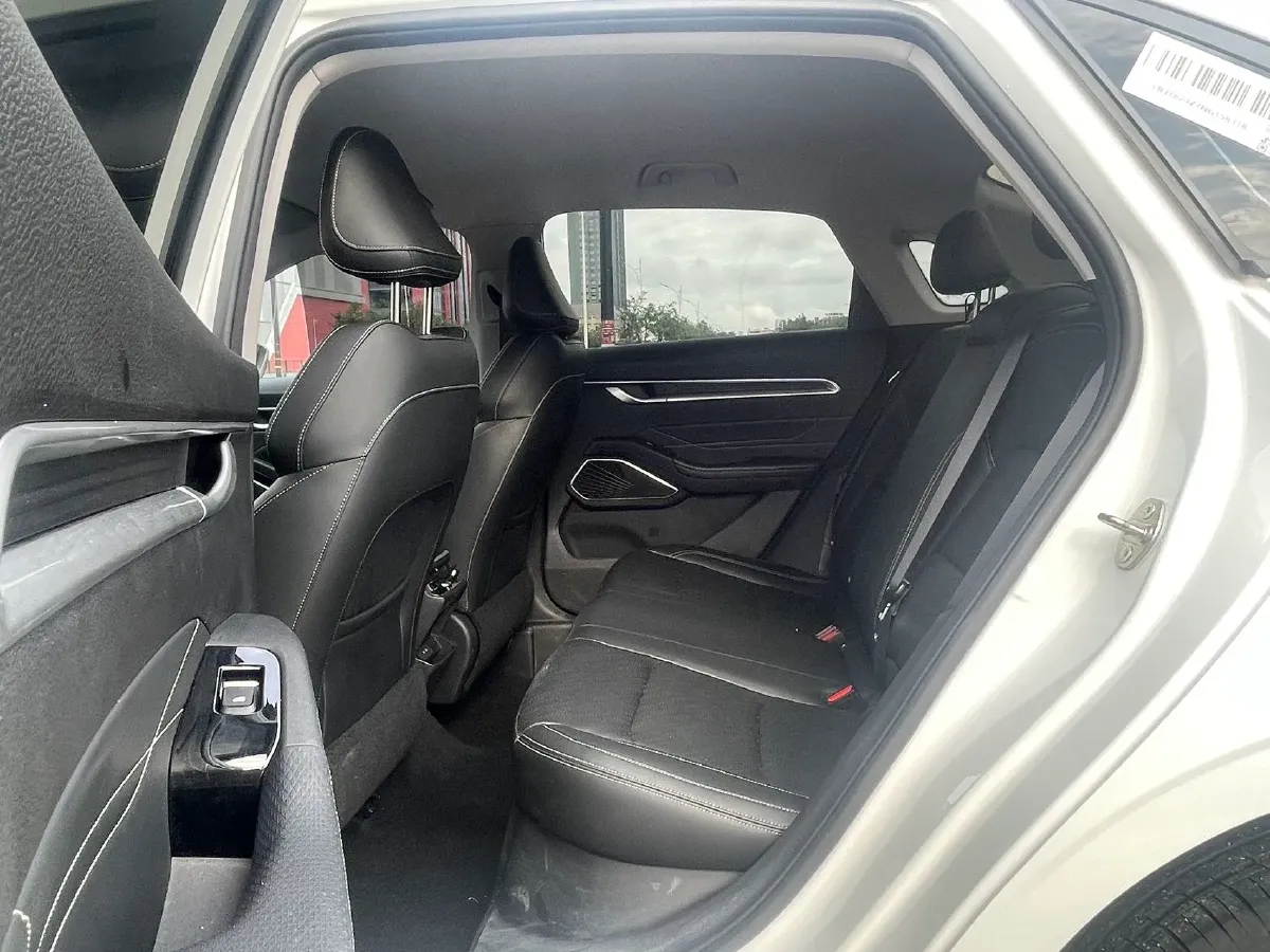 2022 Geely Emgrand 1.5L 114HP L4 5MT,autocango,china used car exporter,china ev exporter,chinese used car exporter,chinese used ev exporter
