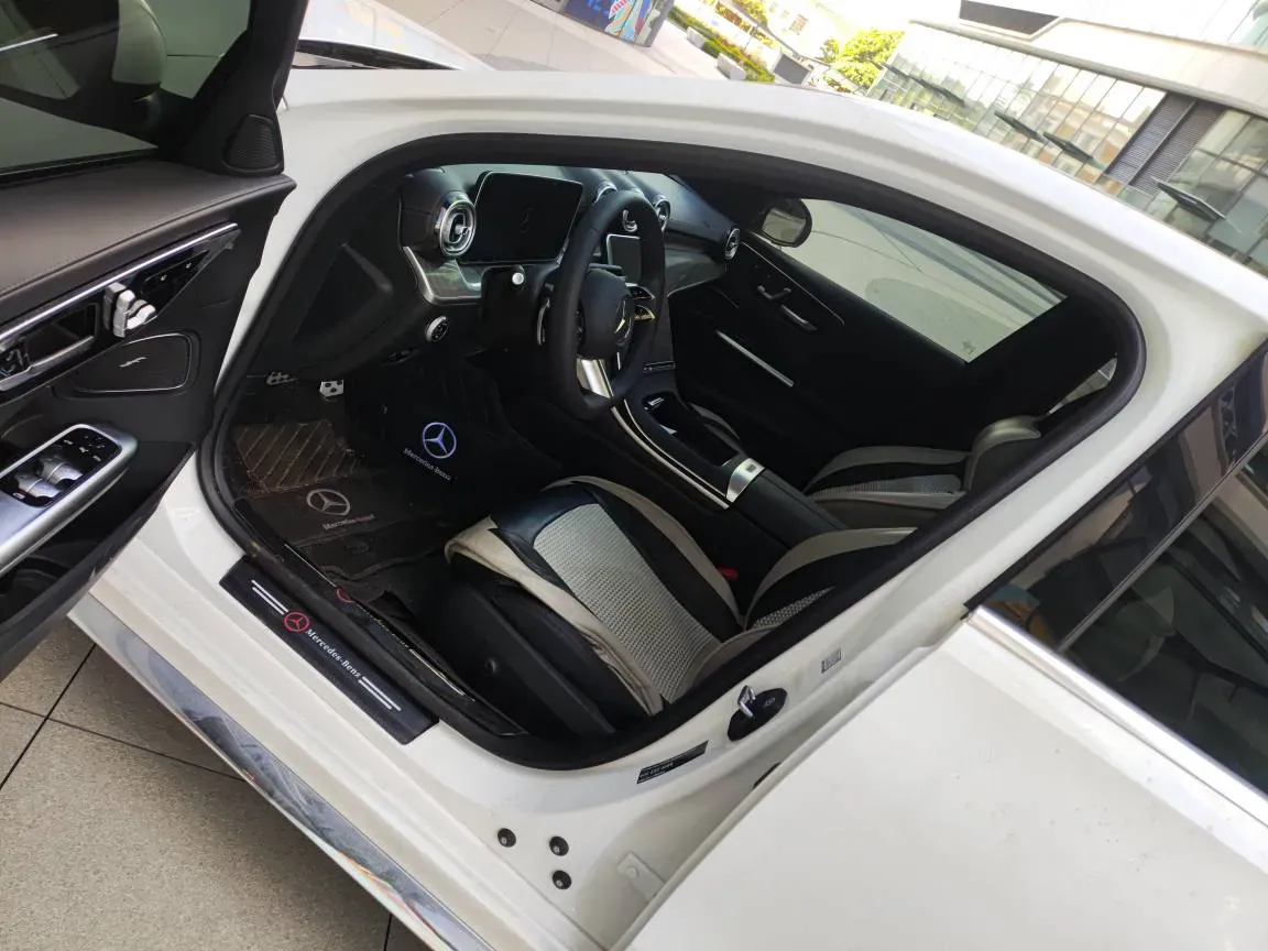 2025 Mercedes-Benz C Class 1.5T 204HP L4 9AT,autocango,china used car exporter,china ev exporter,chinese used car exporter,chinese used ev exporter