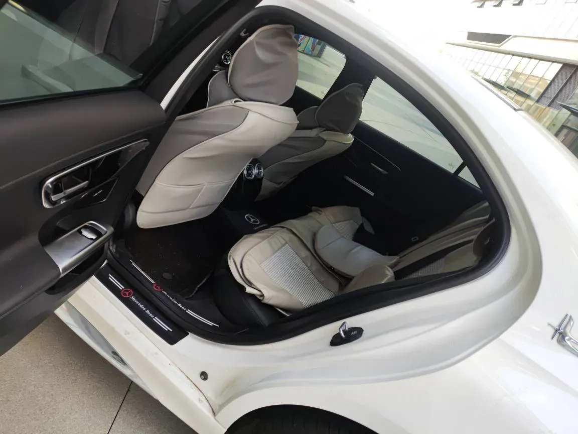 2025 Mercedes-Benz C Class 1.5T 204HP L4 9AT,autocango,china used car exporter,china ev exporter,chinese used car exporter,chinese used ev exporter