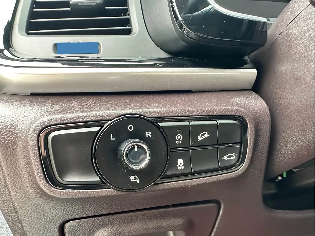 2021 GAC Trumpchi M8 2.0T 252HP L4 8AT,autocango,china used car exporter,china ev exporter,chinese used car exporter,chinese used ev exporter
