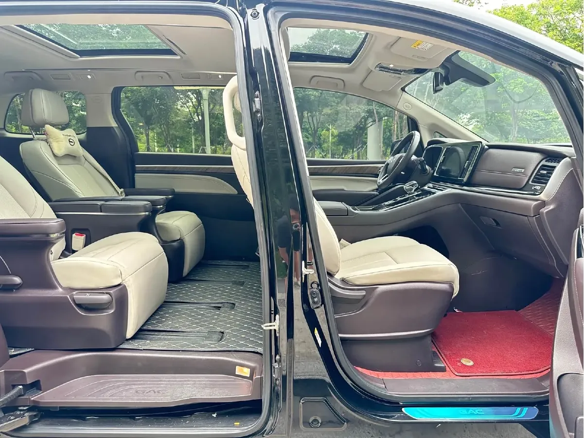 2021 GAC Trumpchi M8 2.0T 252HP L4 8AT,autocango,china used car exporter,china ev exporter,chinese used car exporter,chinese used ev exporter