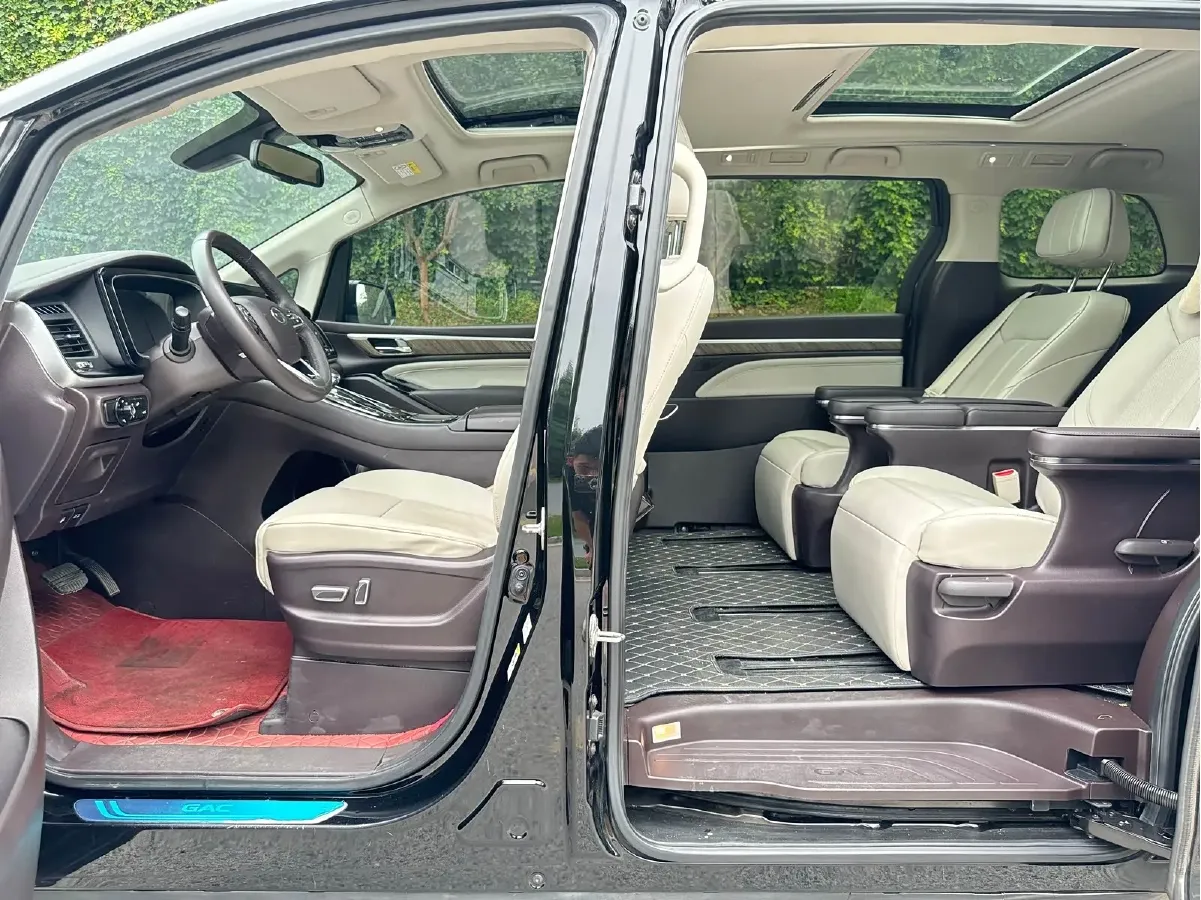 2021 GAC Trumpchi M8 2.0T 252HP L4 8AT,autocango,china used car exporter,china ev exporter,chinese used car exporter,chinese used ev exporter