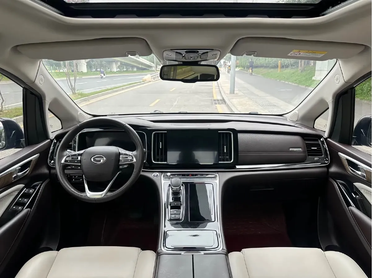 2021 GAC Trumpchi M8 2.0T 252HP L4 8AT,autocango,china used car exporter,china ev exporter,chinese used car exporter,chinese used ev exporter