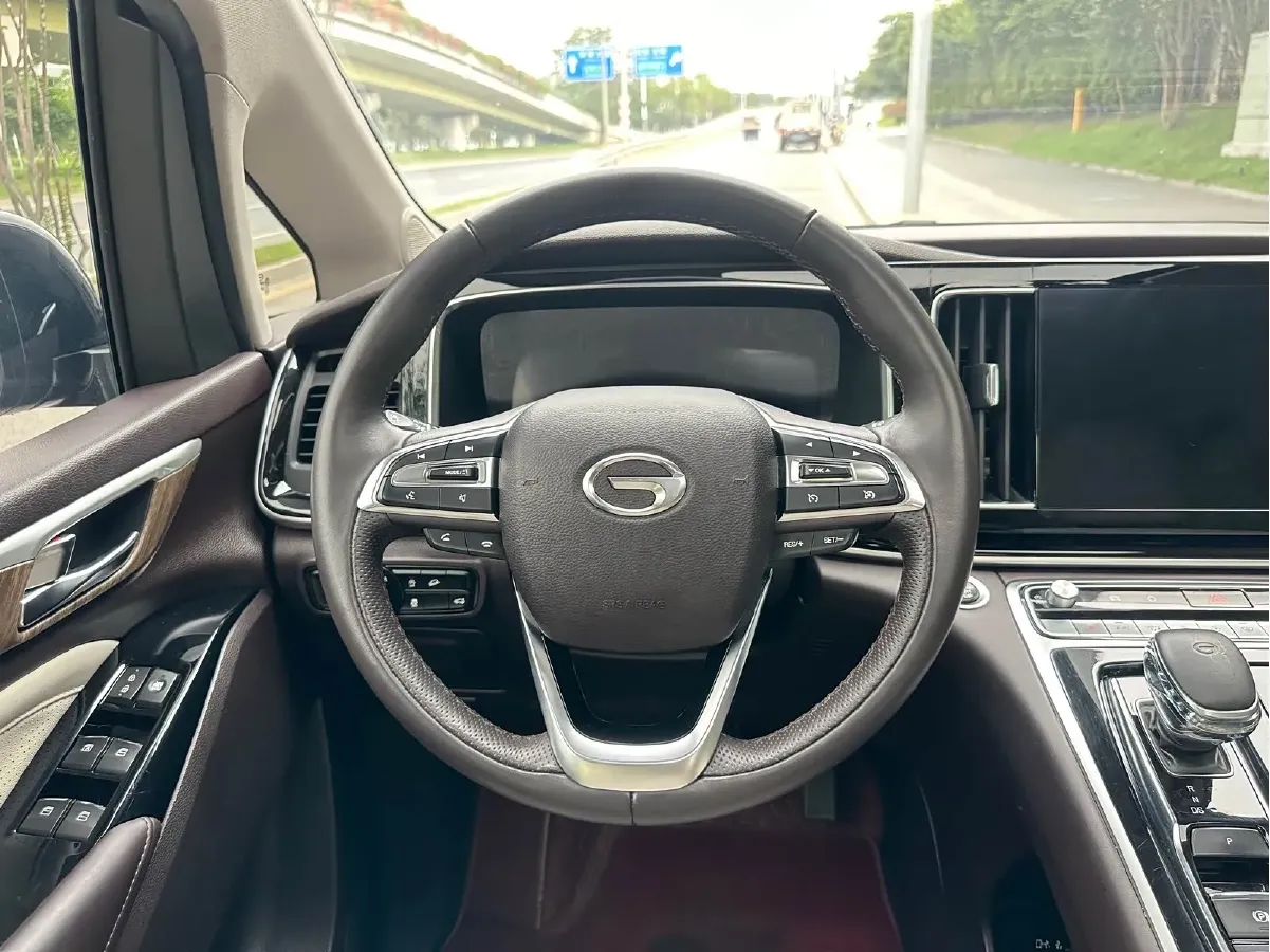 2021 GAC Trumpchi M8 2.0T 252HP L4 8AT,autocango,china used car exporter,china ev exporter,chinese used car exporter,chinese used ev exporter