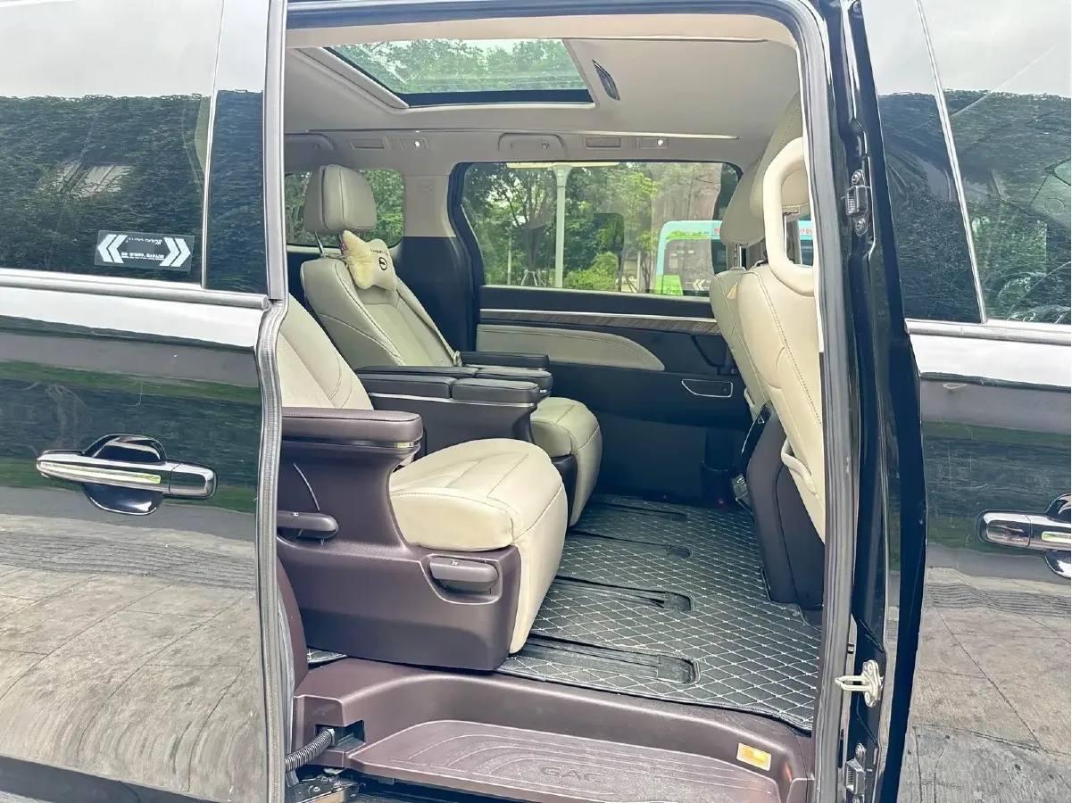 2021 GAC Trumpchi M8 2.0T 252HP L4 8AT,autocango,china used car exporter,china ev exporter,chinese used car exporter,chinese used ev exporter