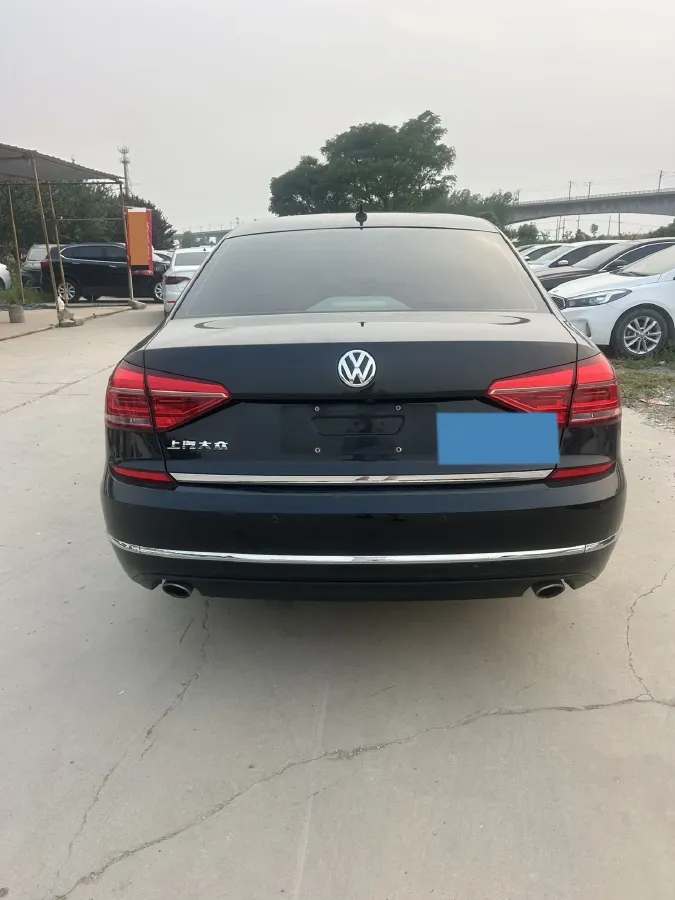 2017 Volkswagen Passat 1.8T 180HP L4 7DCT,autocango,china used car exporter,china ev exporter,chinese used car exporter,chinese used ev exporter