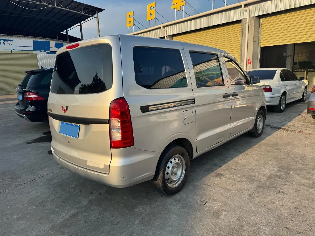 2022 JinBei Little Sea Lion X30 1.5L 102HP L4 5MT,autocango,china used car exporter,china ev exporter,chinese used car exporter,chinese used ev exporter